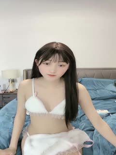丝袜美女被c_《亚洲第一二区》未删减高清免费看